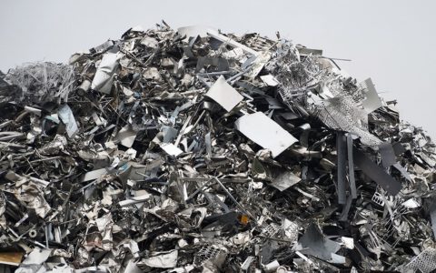 上岡エコ・メタル株式会社が実施する、非鉄金属リサイクルの正確な査定と買取サービス